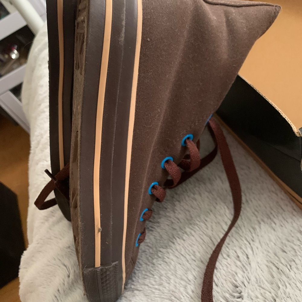 Converse - Picture 8 of 8